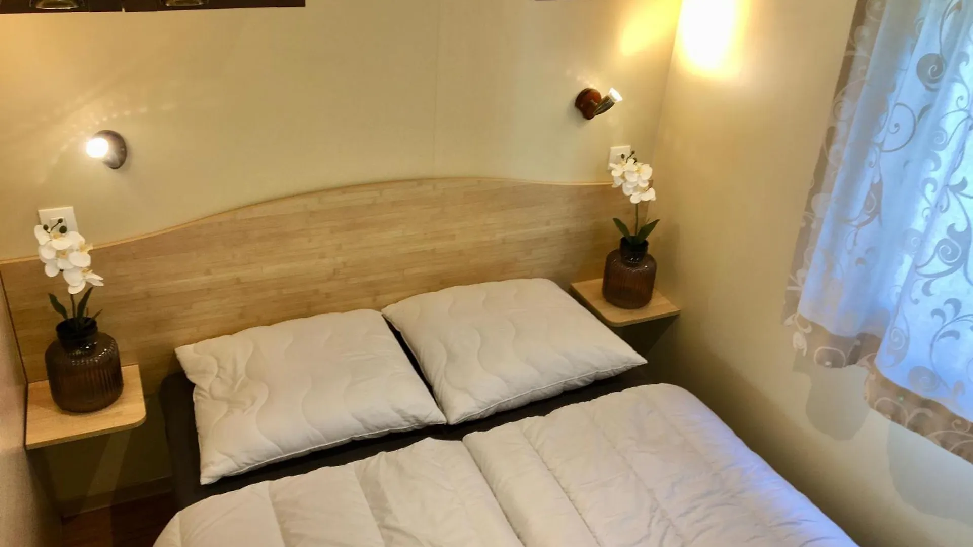 Nordsee Glamping ️Mobilheimchaletstacaravan Bredene