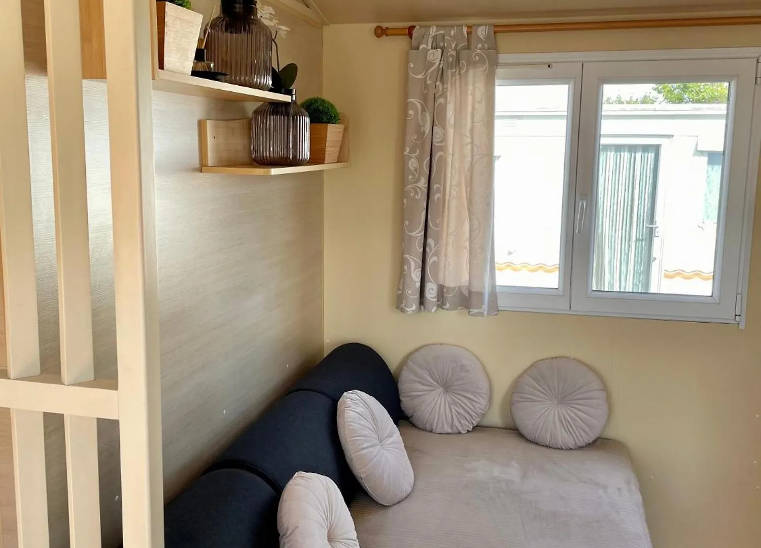 Nordsee Glamping Mobilheimchaletstacaravan بريدين 0*,  بلجيكا